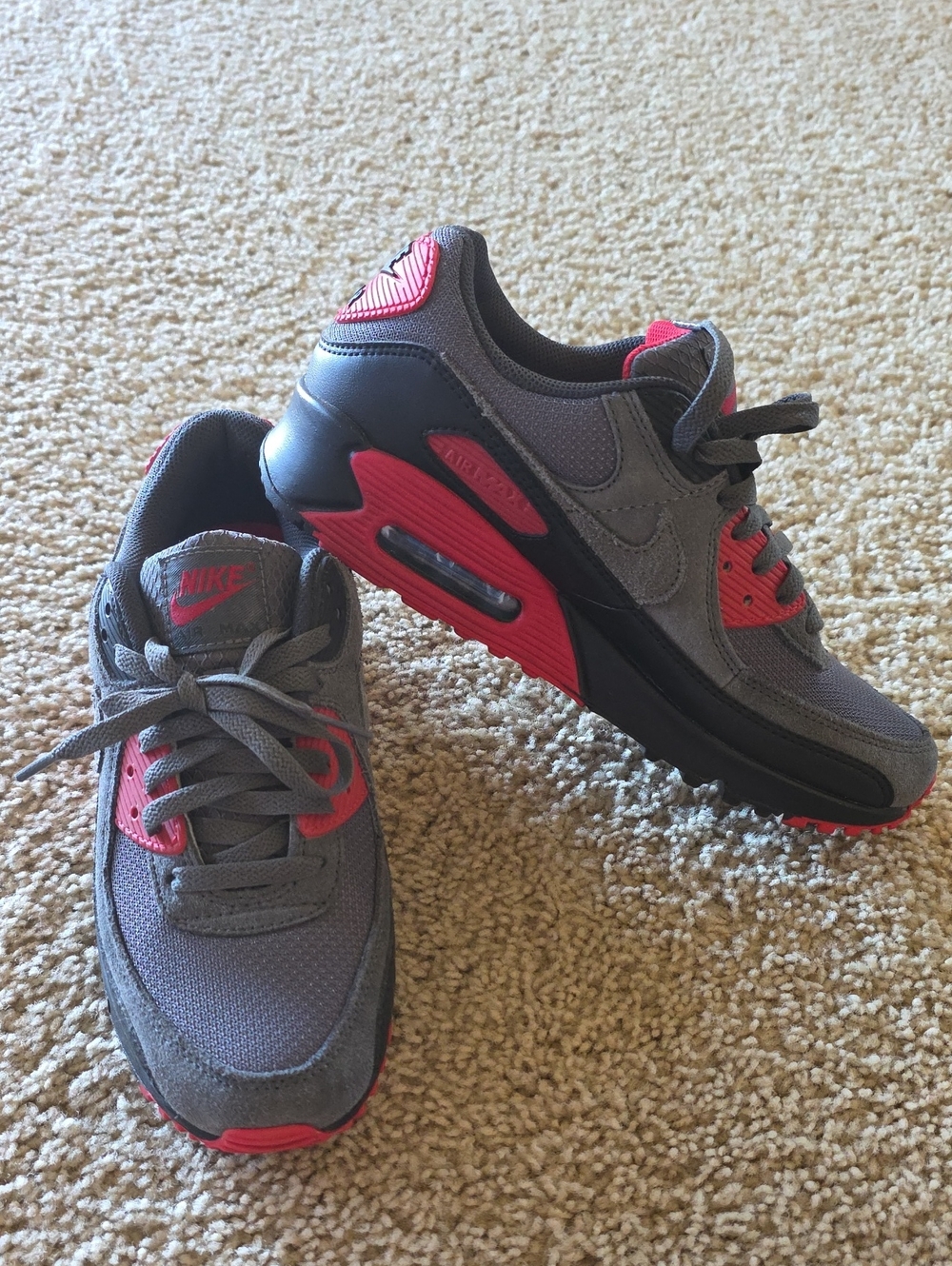 Nike Air Max 90 Sneakers